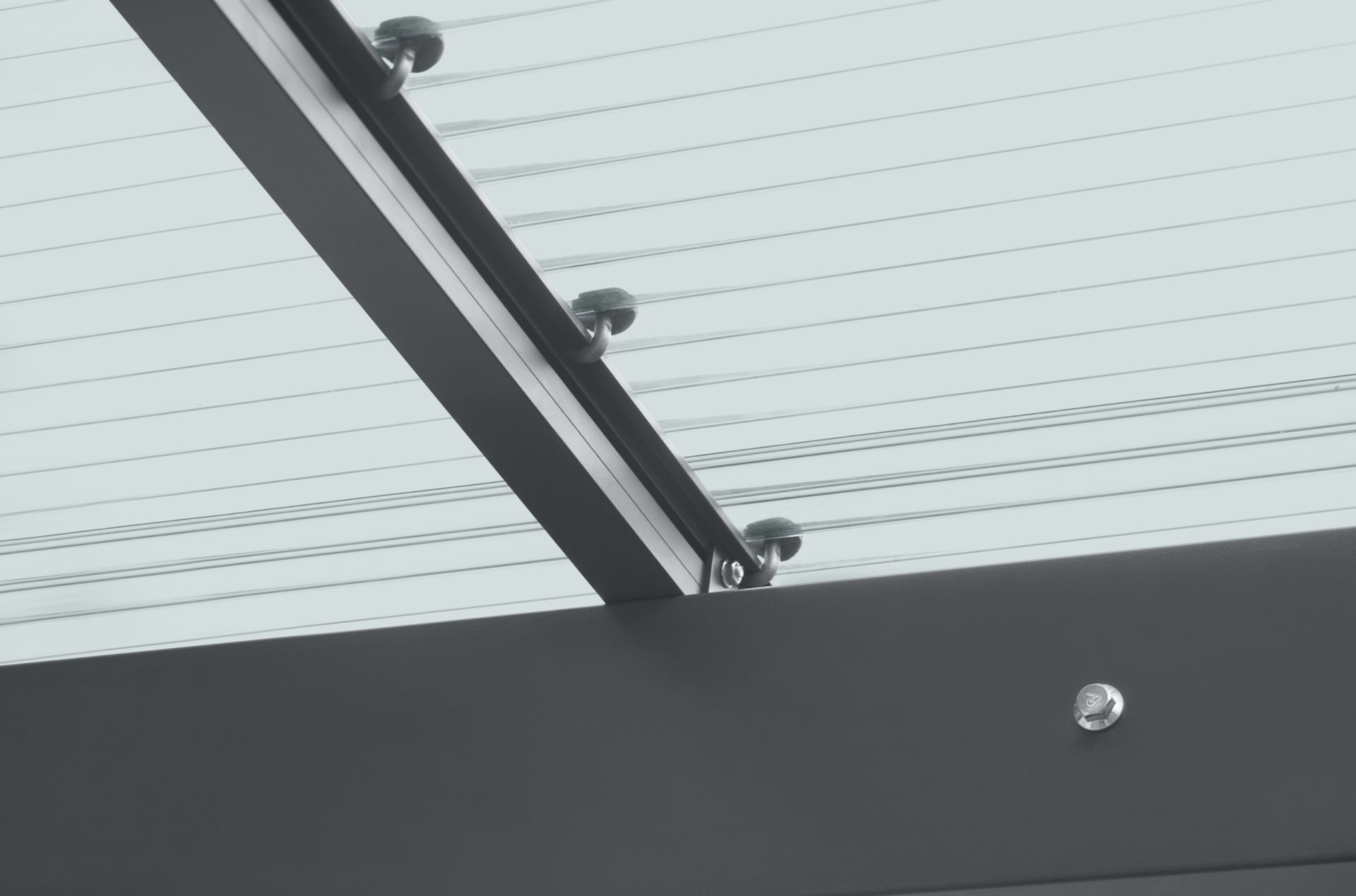 Dacheindeckung Wing Rauchglasblau