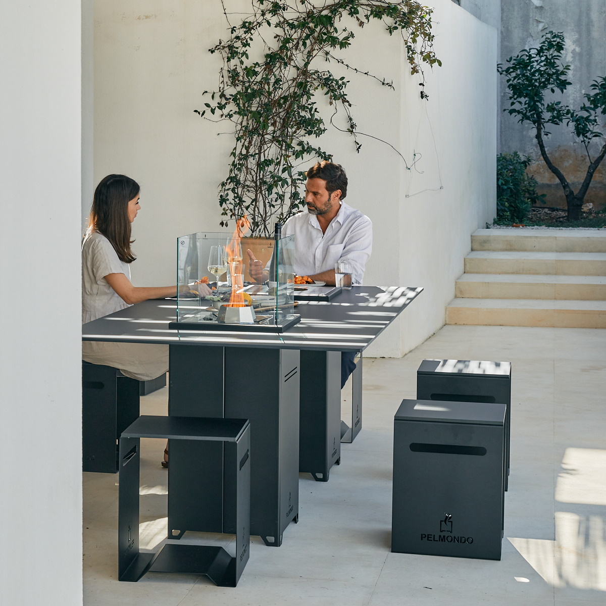 Pellet Heizstrahler Feuerstelle TwinTable 8 kW, Graphitschwarz